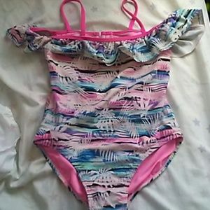 Girls swimsuit